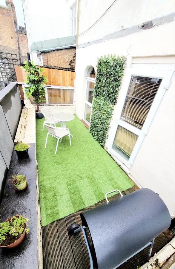 לונדון One Bedroom Apartment With A Terrace In Angel מראה חיצוני תמונה