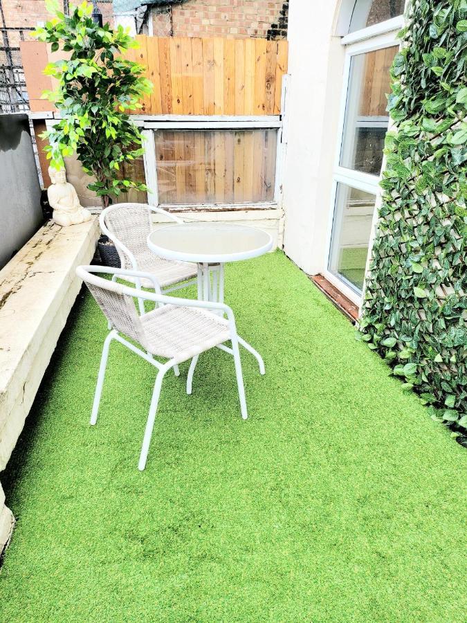 לונדון One Bedroom Apartment With A Terrace In Angel מראה חיצוני תמונה
